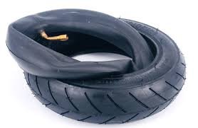 Are There Inner Tubes in Car Tires?