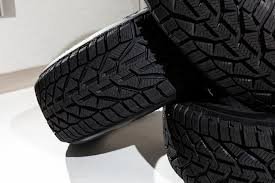 How Much Does 1 Car Tire Weigh?