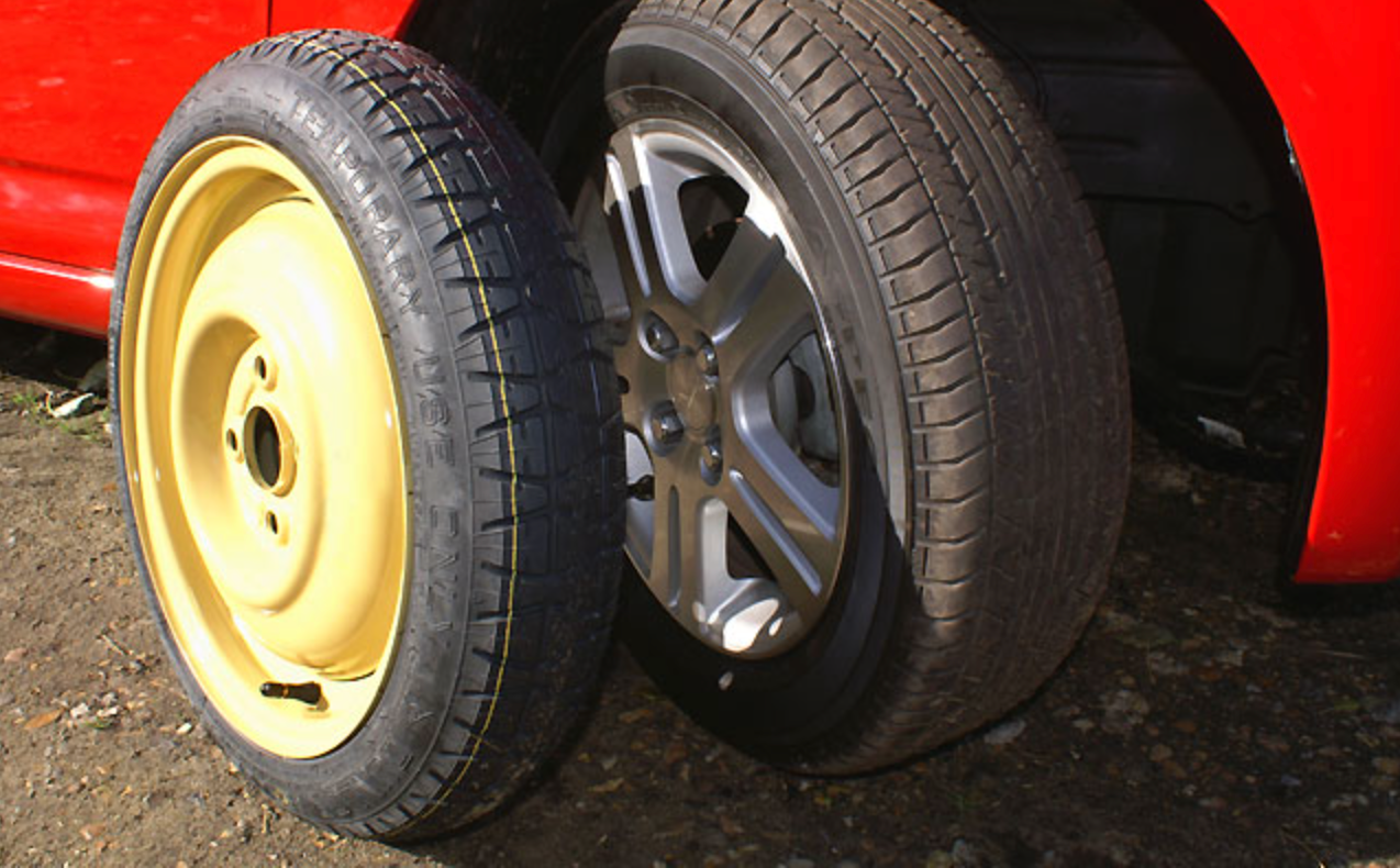 How to Use Emergency Spare Tyres